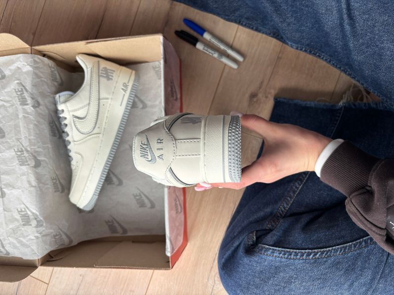 Кросівки Nike Air Force 1 Low x Undefeated White Grey 24313-Білий-44 фото
