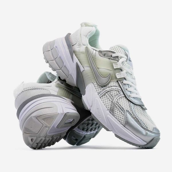 Кросівки Nike V2K Runtekk "White Metallic" 17606-Сріблястий-36 фото